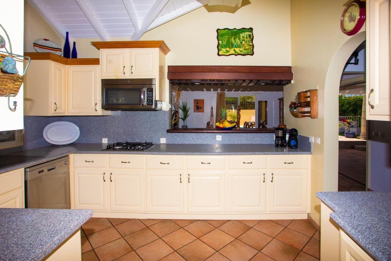 Spacious Villa With Ocean And Mountain View-4 Beds Cul de Sac Exterior photo